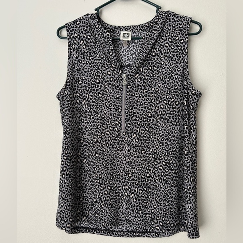 Leopard Print Sleeveless Top‎